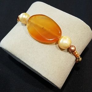 Caramel Disc & Freshwater Pearl Stretch Bracelet